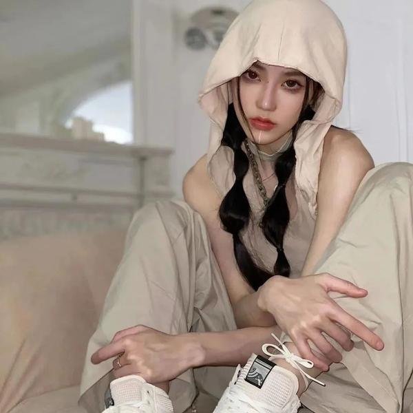 在窗边